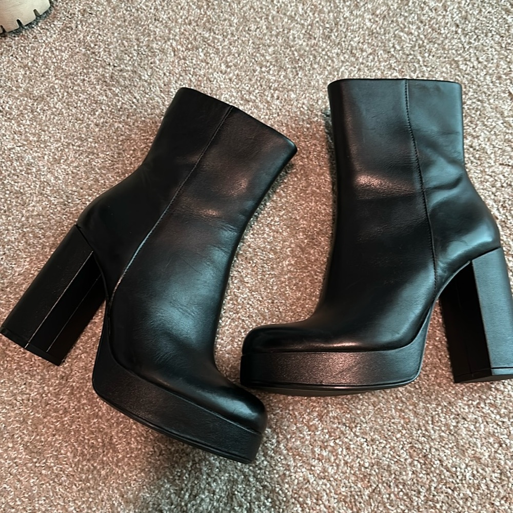 Zara black ankle boots